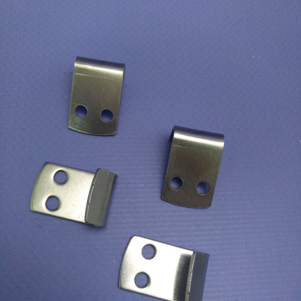 Крючок - вешалка усиленный 25х16мм с двумя отверстиями, нержавеющая сталь